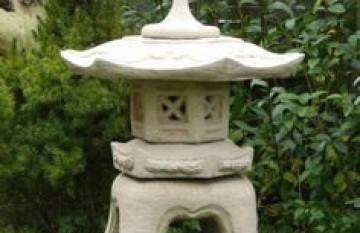 Đèn đá sân vườn